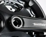 Czarne korby rowerowe Shimano, gotowe do montażu. Wybór między Sram vs Shimano to odwieczna dyskusja rowerzystów.