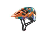 Kask rowerowy Uvex w rozmiarze 52-56 cm, idealny dla dziecka w wieku około 5-8 lat. Wielokolorowy, z pomarańczowym daszkiem.